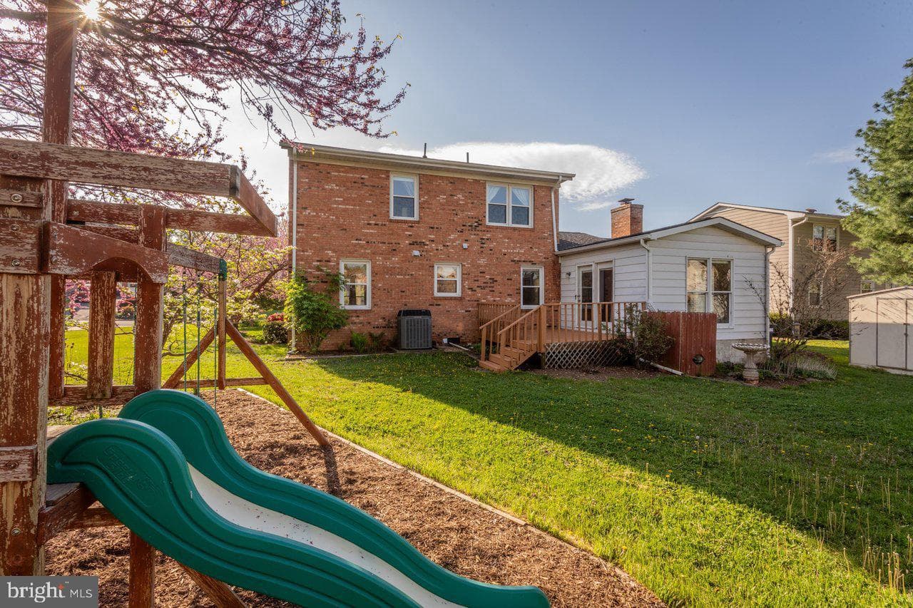 25 Emery Street photo 87