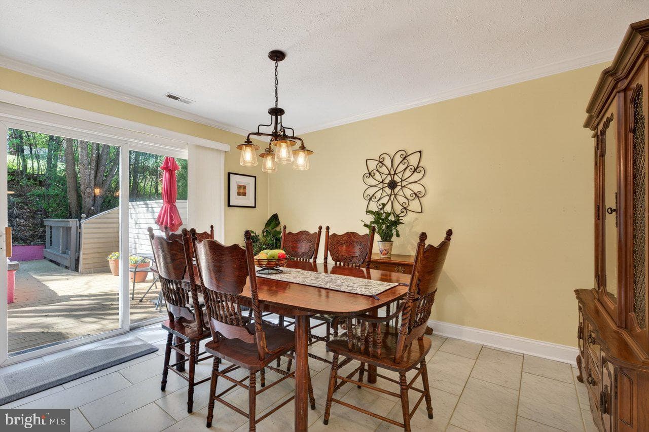 298 Emerald Drive photo 19