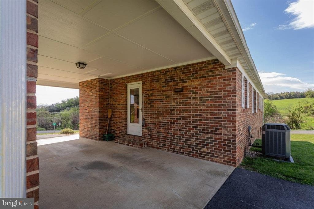 211 Pear Street photo 30