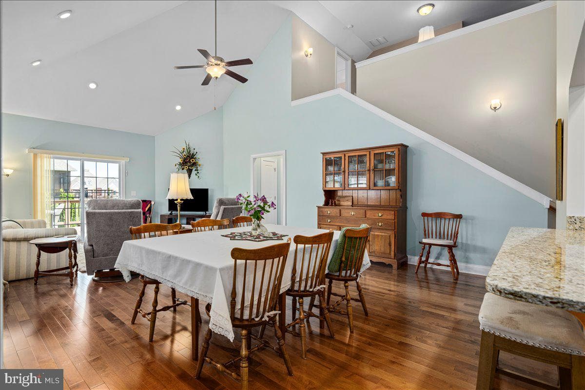1720 Sherry Ln photo 20