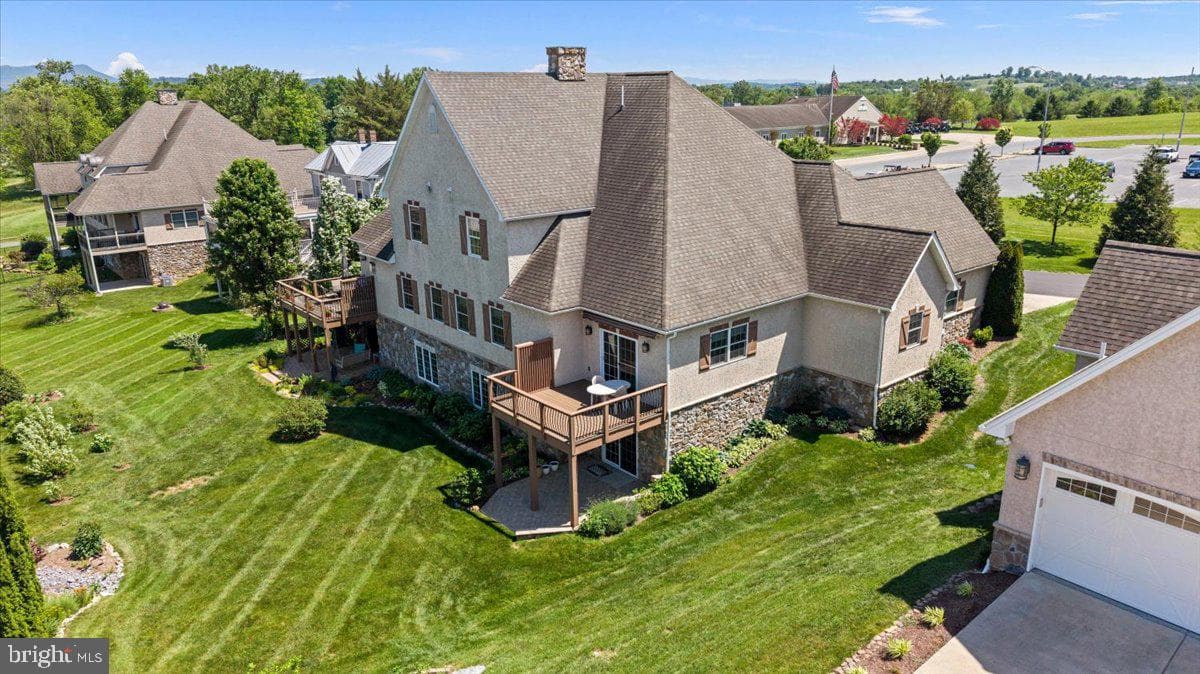 1720 Sherry Ln photo 9