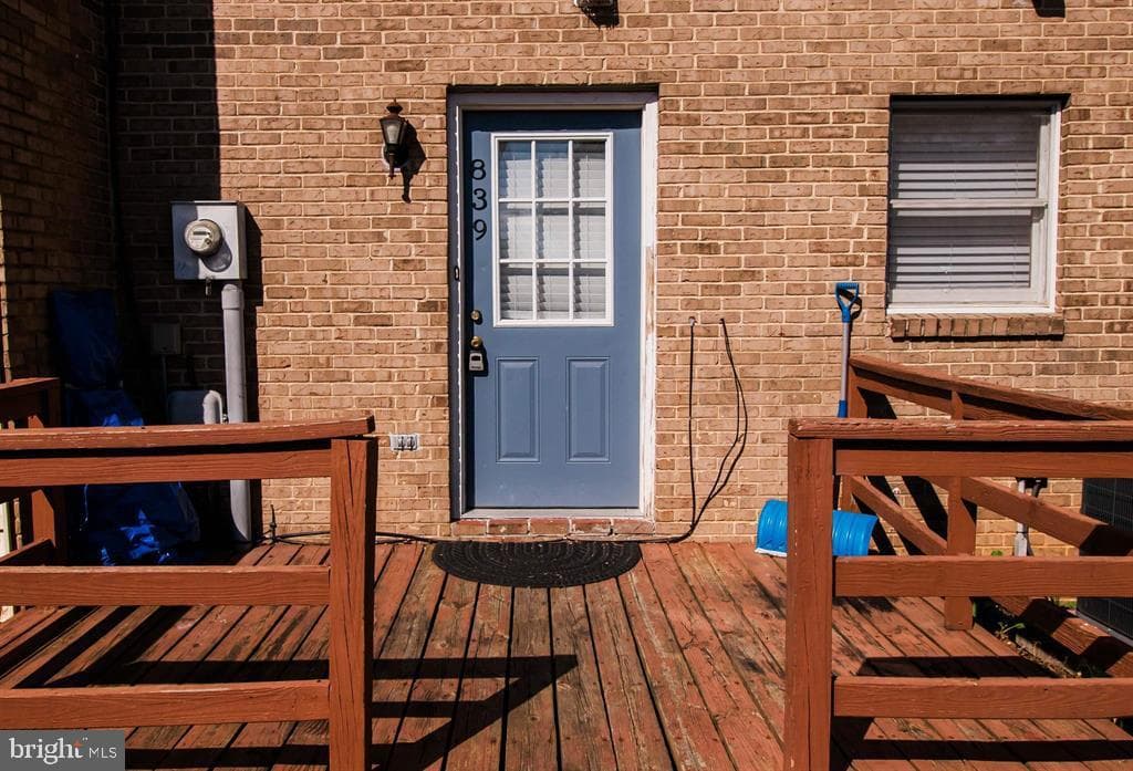 839 Vine Street photo 23
