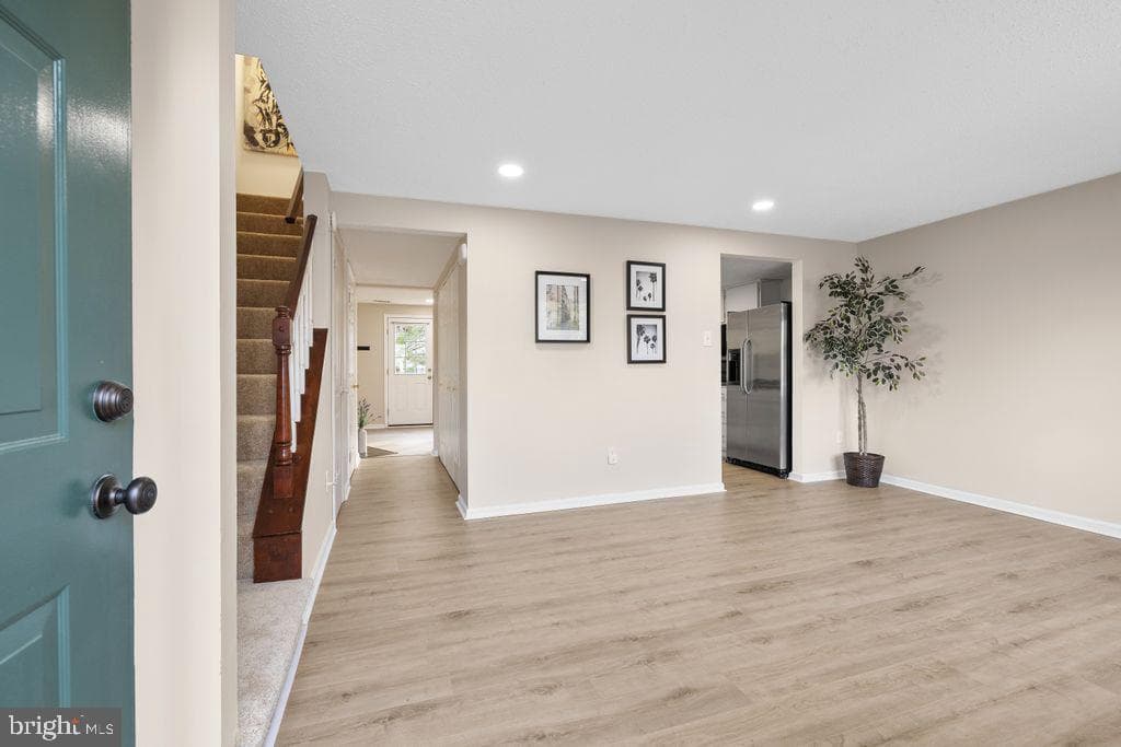 9724 Candace Court photo 3