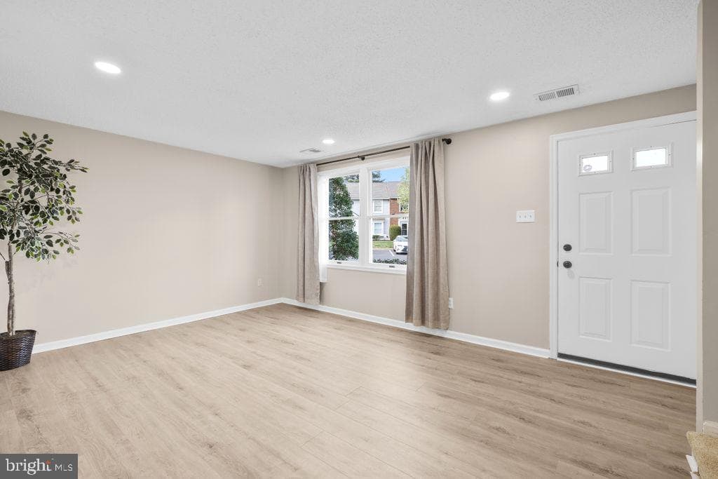 9724 Candace Court photo 5