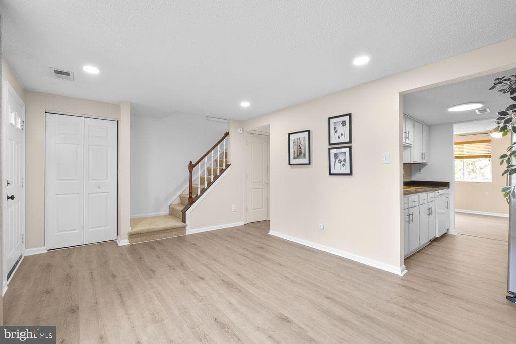 9724 Candace Court photo 6