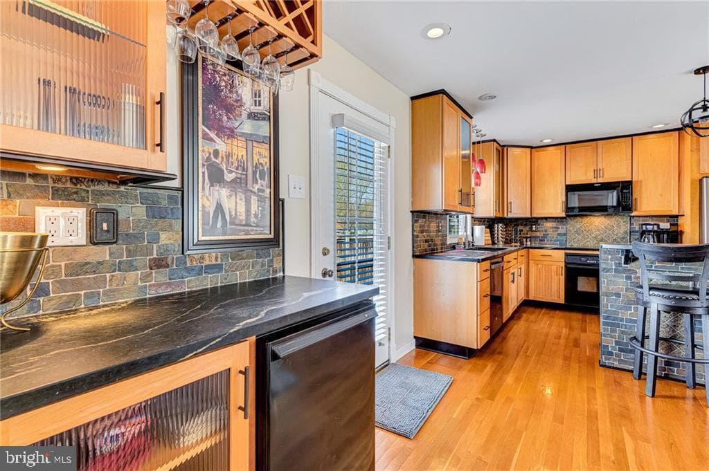 5309 Bloomingdale Avenue photo 15
