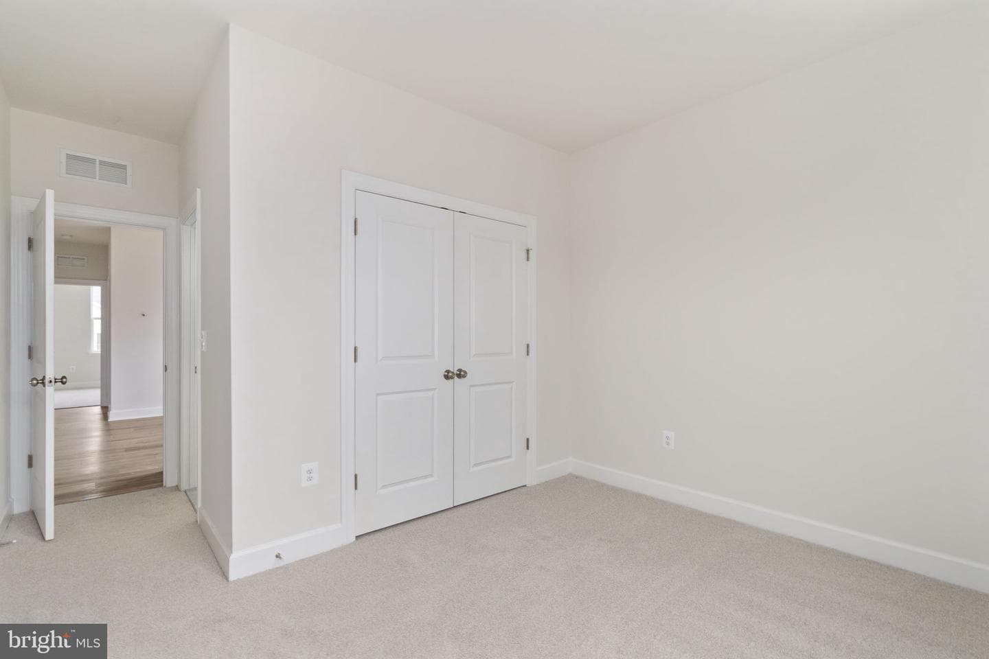 11560 Chapman Mill Dr photo 27