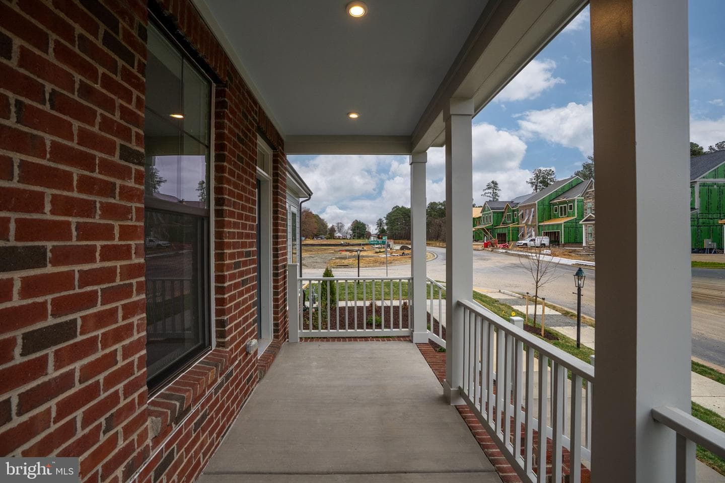 11560 Chapman Mill Dr photo 3