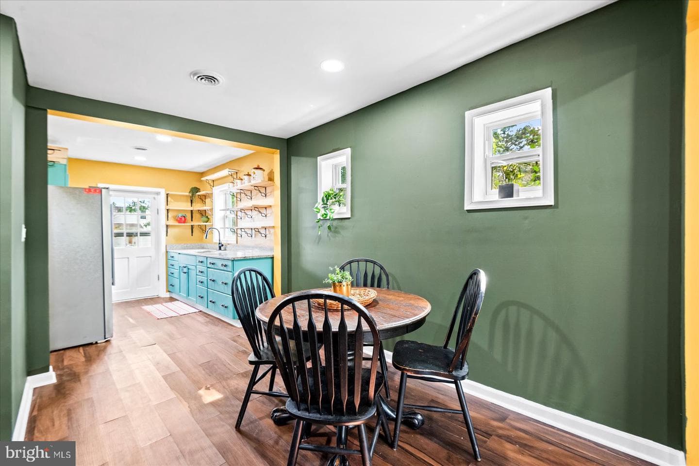 2309 Fleet Avenue photo 9