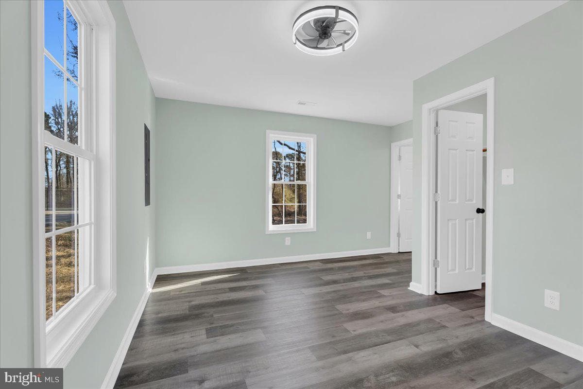 1811 Sunnyside Avenue photo 40
