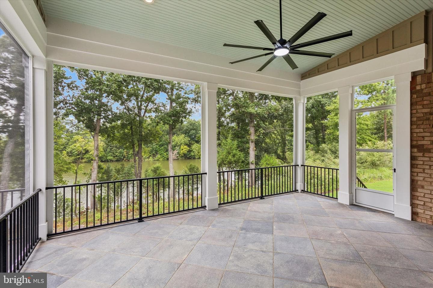 424 Rivers Edge photo 25
