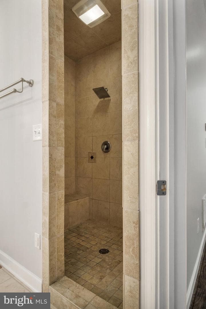 100 Lakewood Drive photo 19