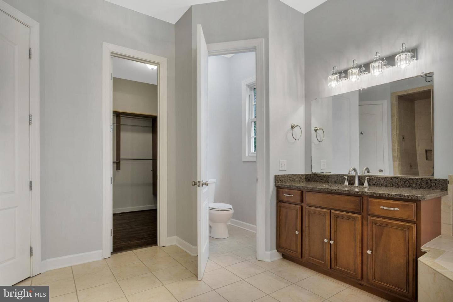 100 Lakewood Drive photo 23
