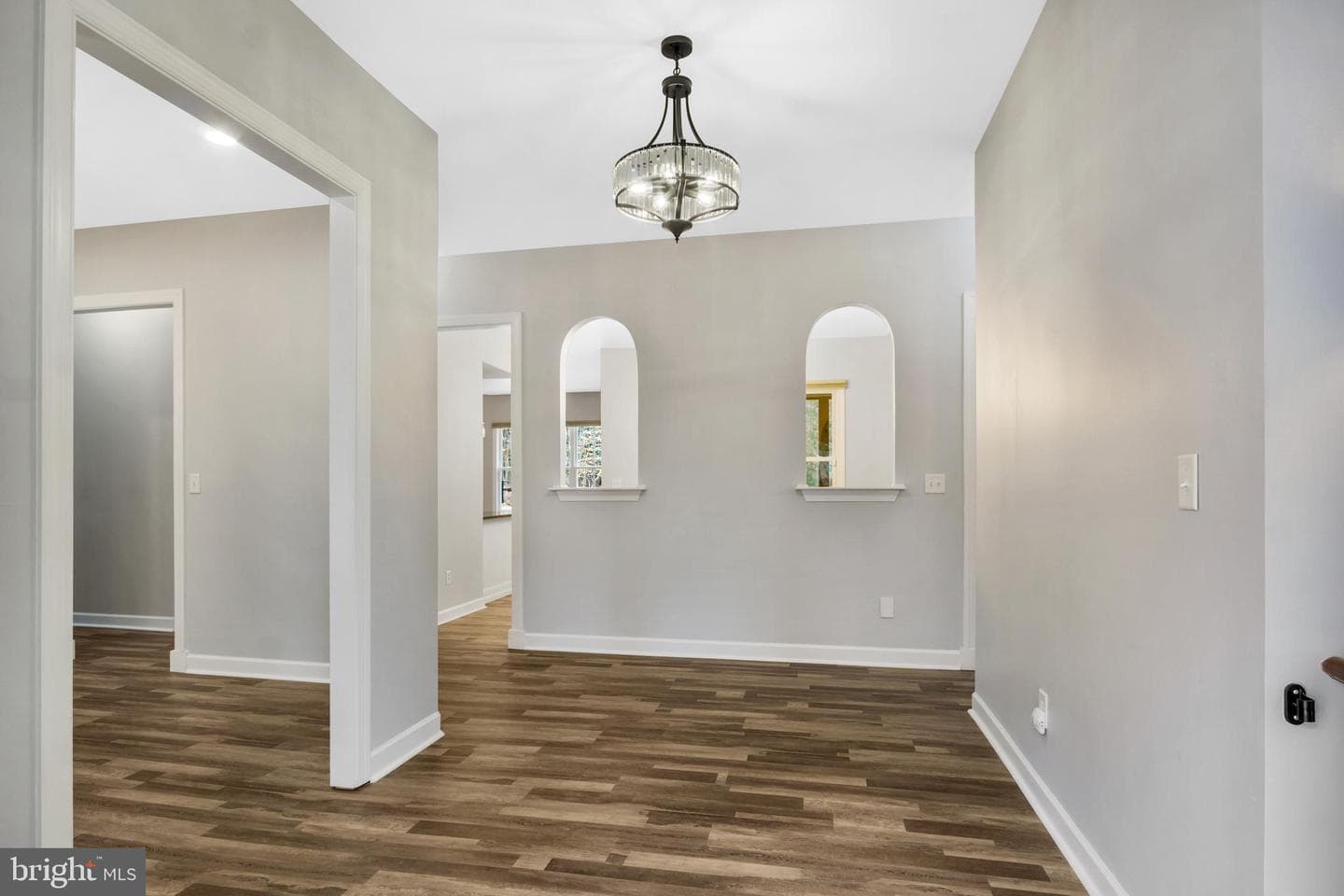 100 Lakewood Drive photo 3
