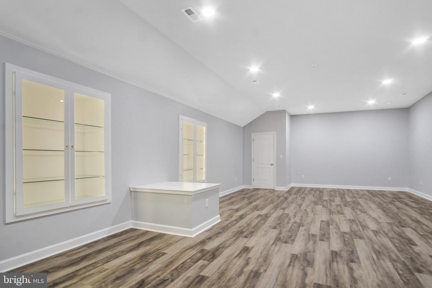 100 Lakewood Drive photo 36