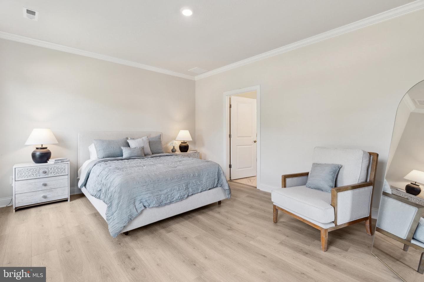 1260 Treviso Bay photo 18