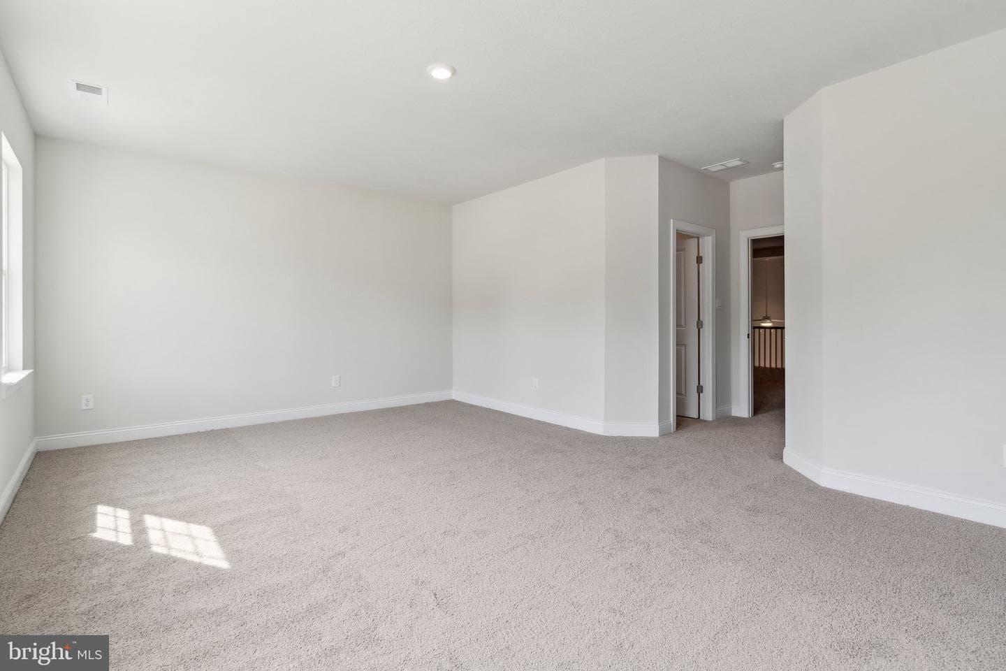1260 Treviso Bay photo 35