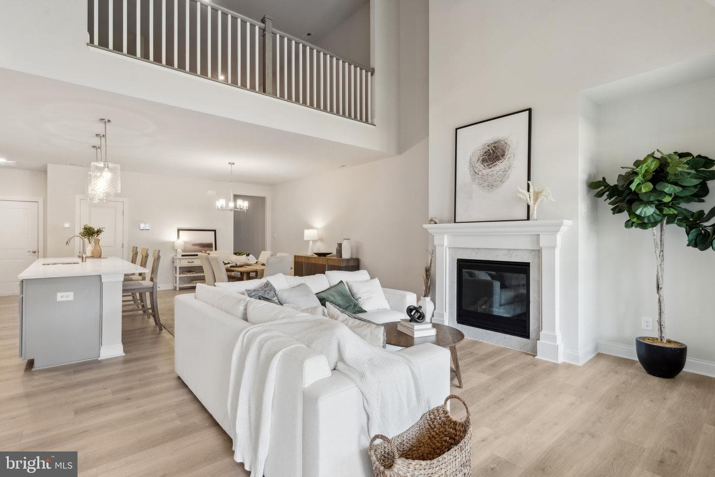 1316 Treviso Bay photo 17