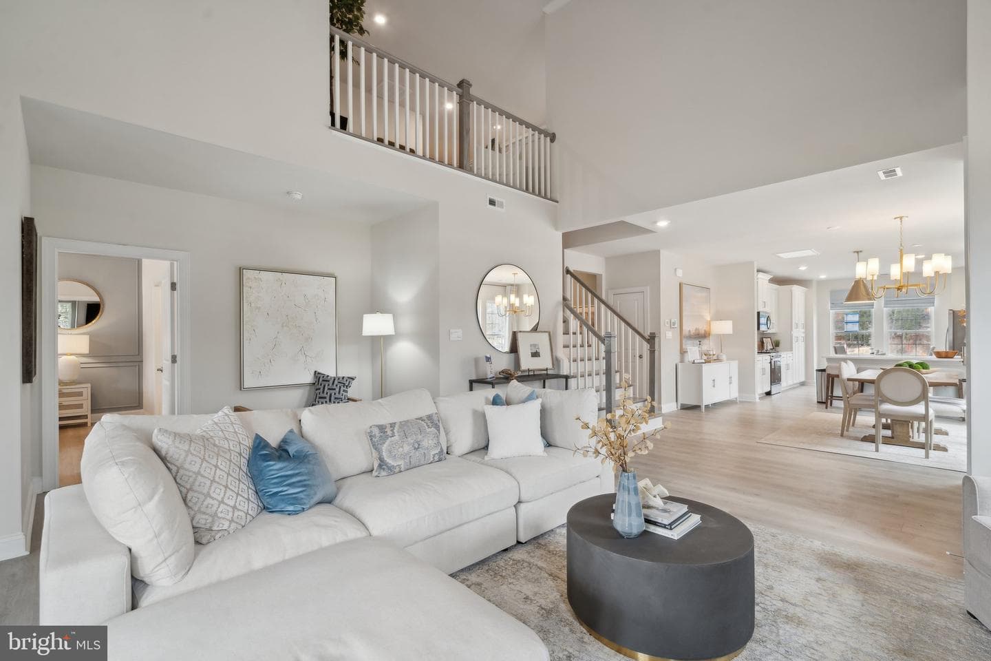 1332 Treviso Bay photo 5