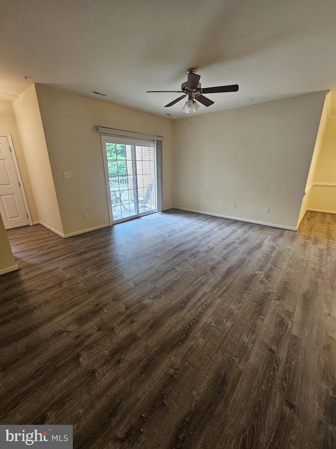 1403 Rustads Circle photo 6