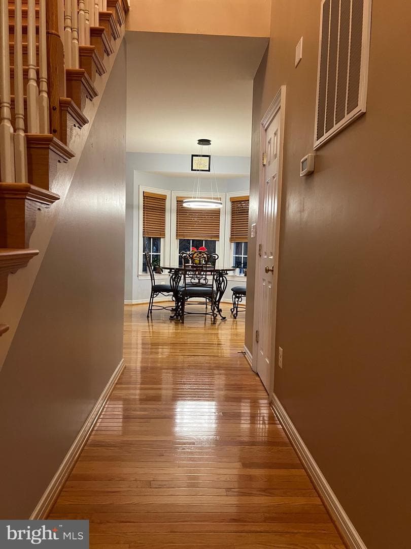 16832 Fairfax Drive photo 35