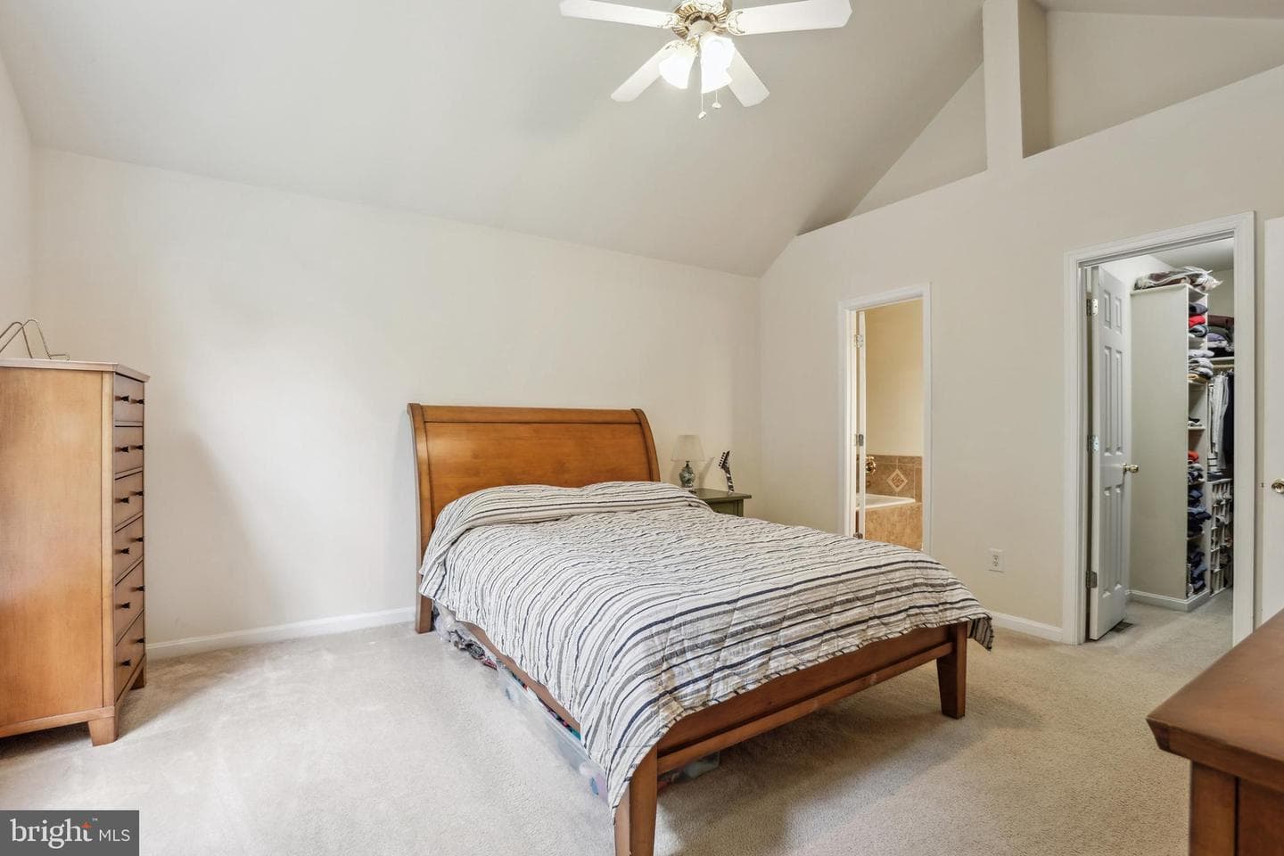 10586 Eisenhower Drive photo 22