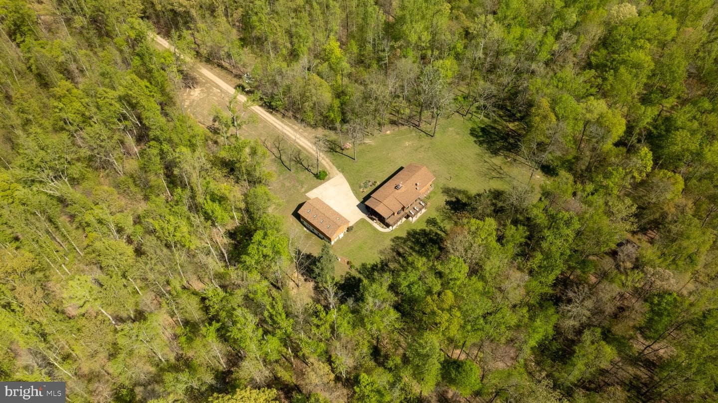 6042 Caledon Road photo 87