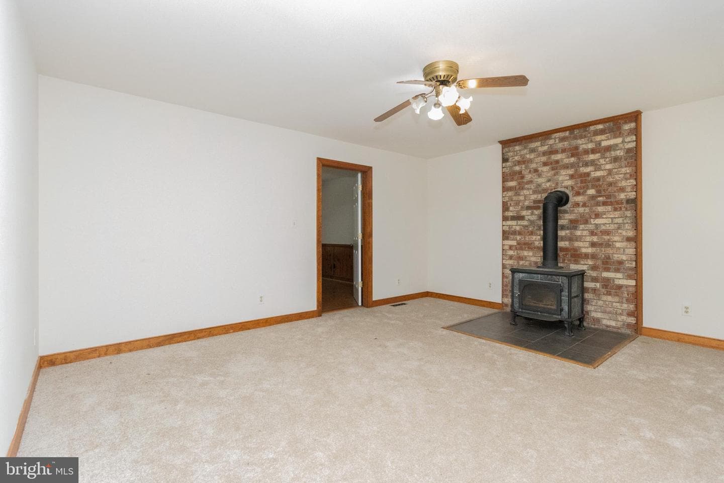 14264 Millbank Road photo 4
