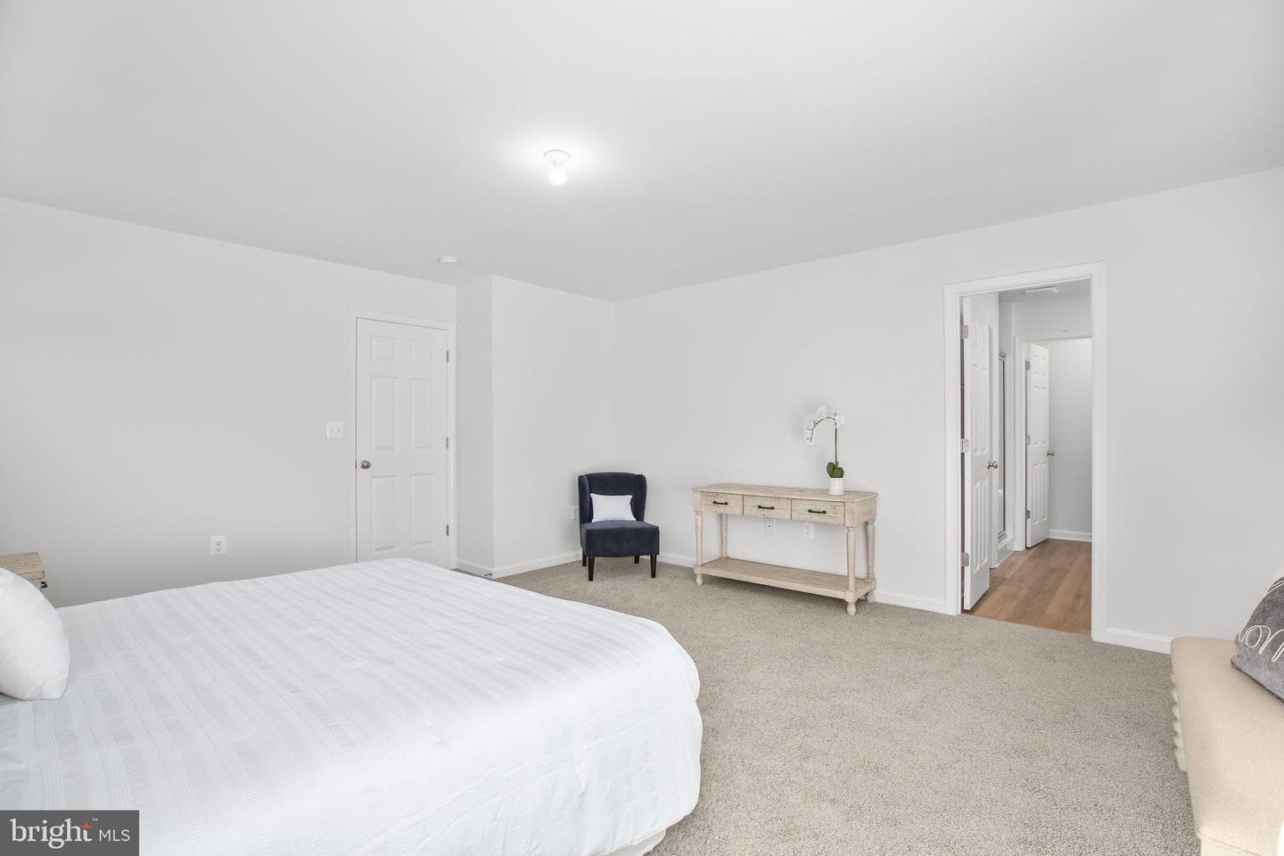 5055 Rose Avenue photo 21