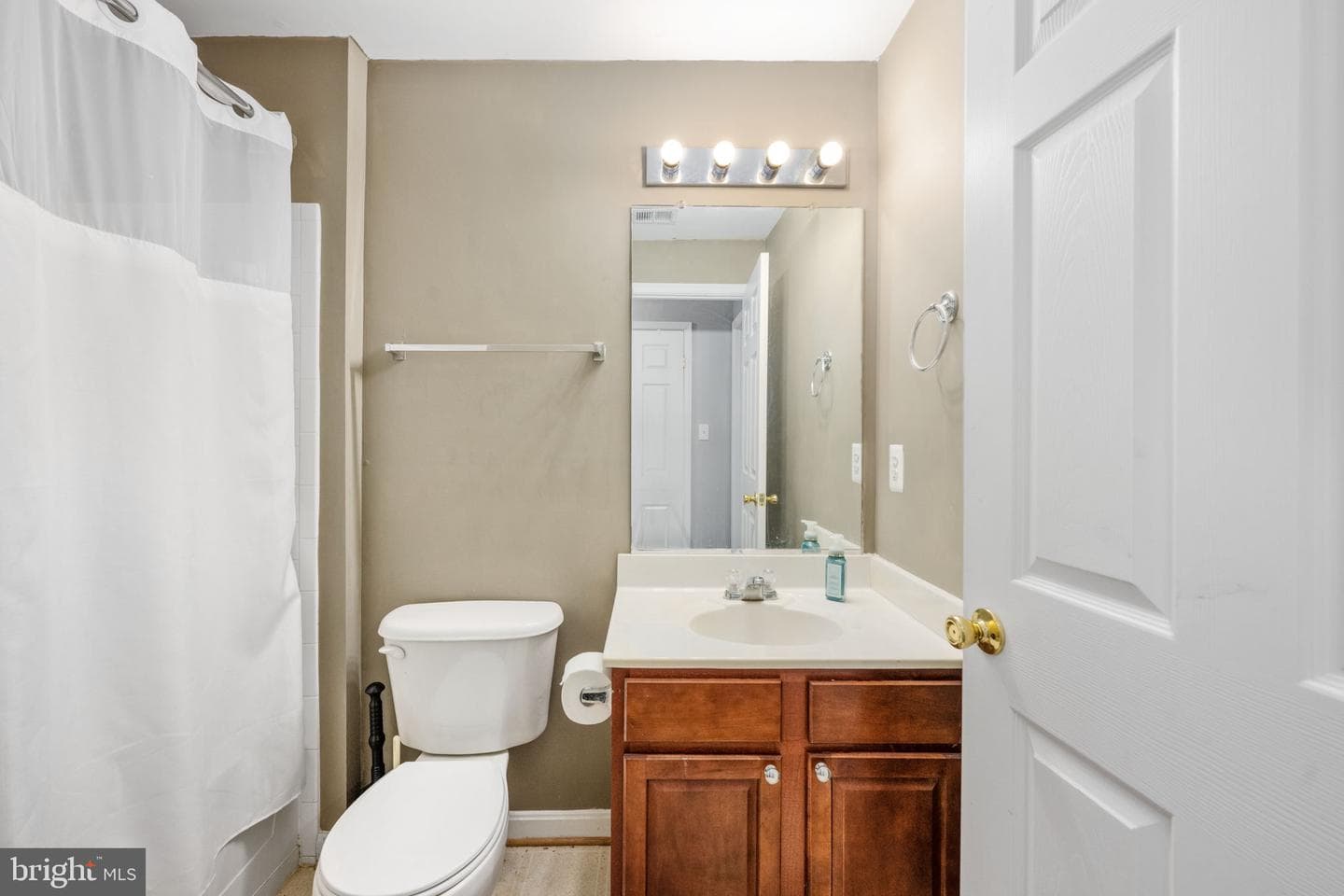 8477 Newton Lane photo 45
