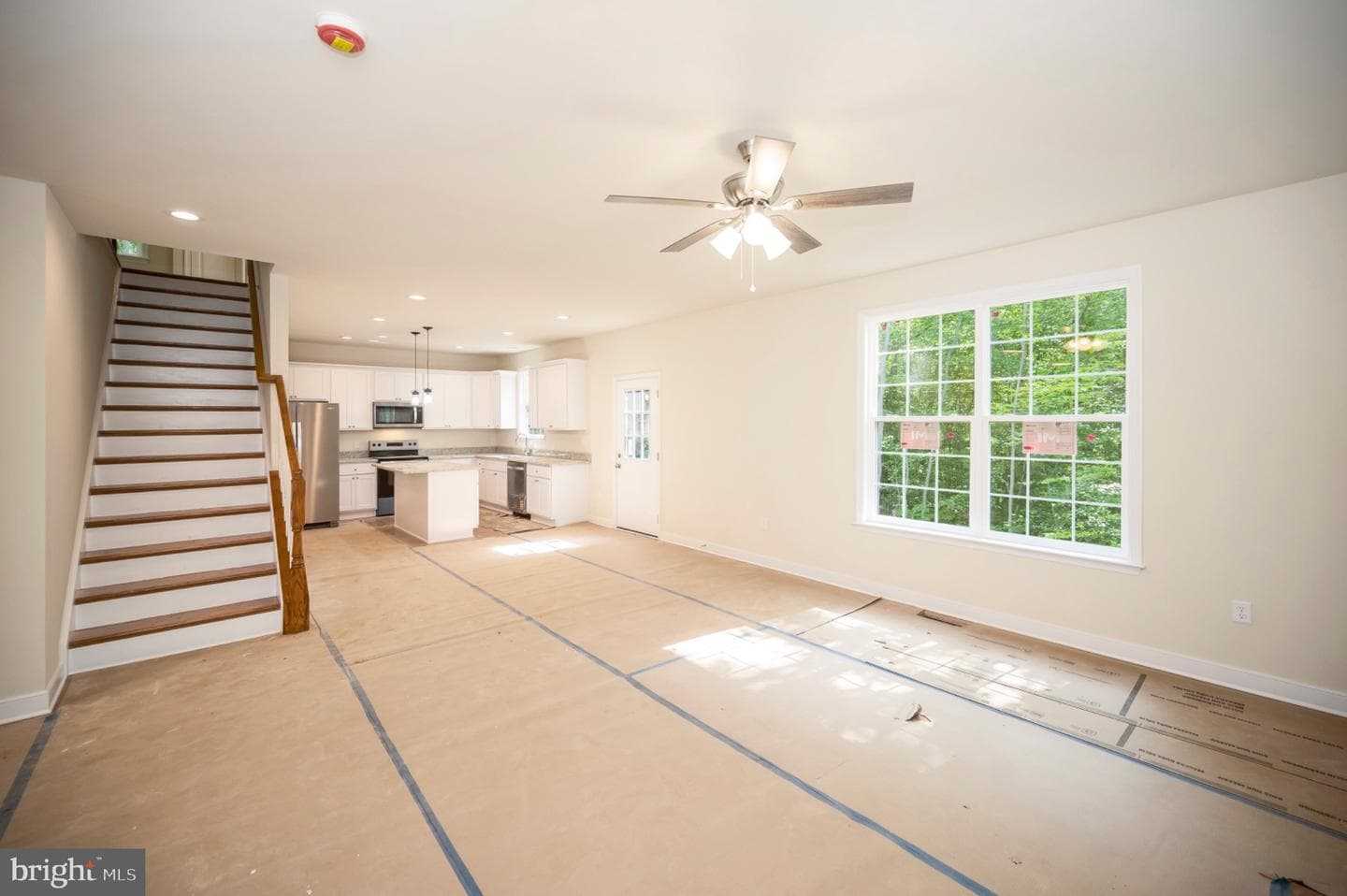 6077 Hamlin Circle photo 16
