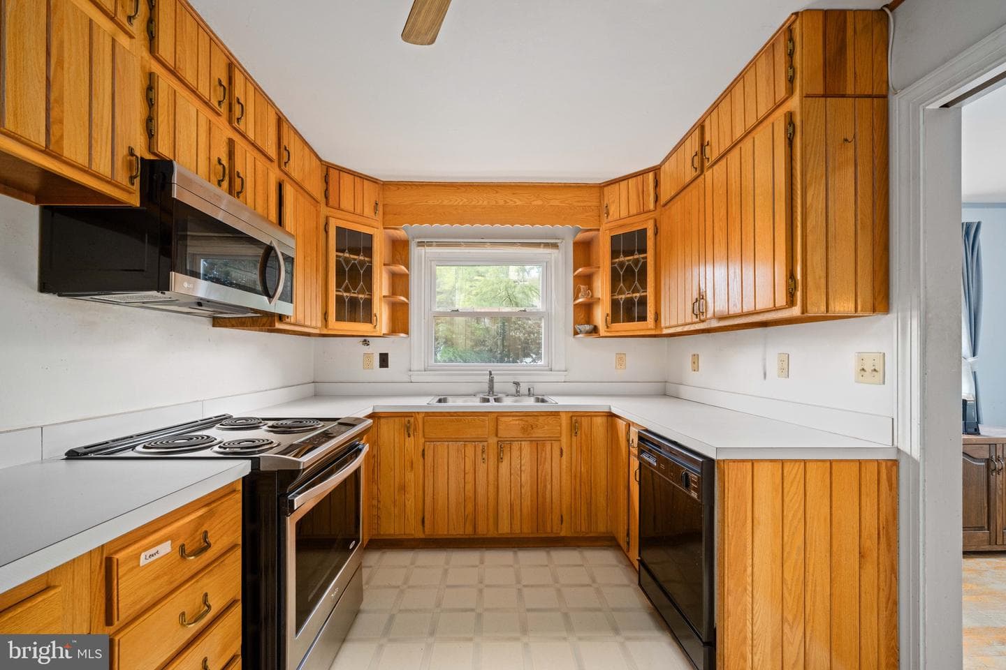 1225 Woodstock Road photo 22