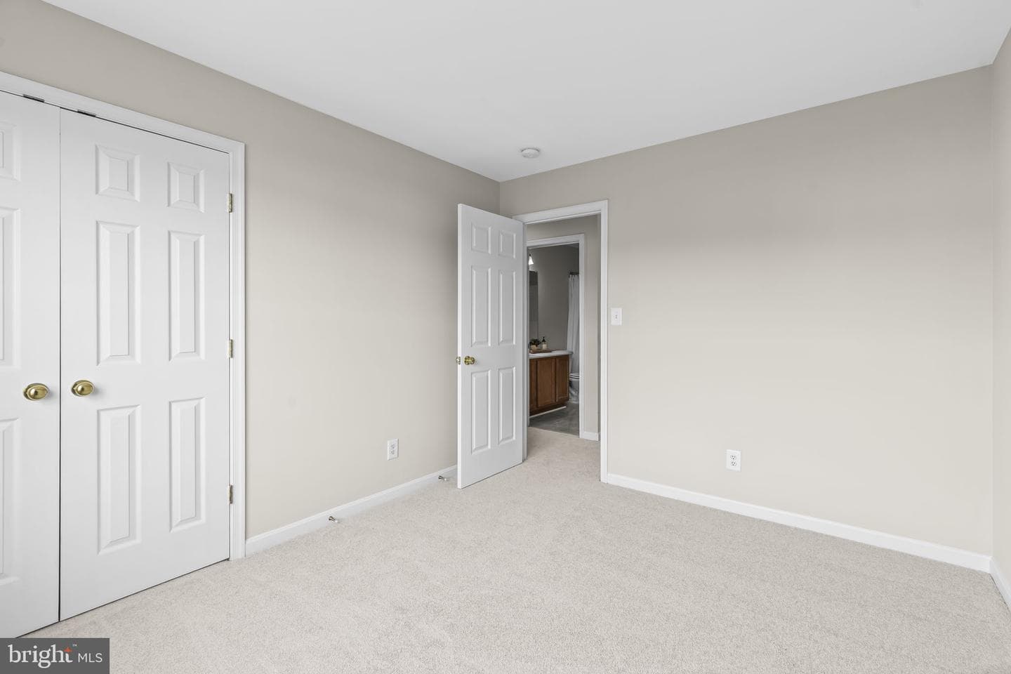 6187 McCarthy Drive photo 36