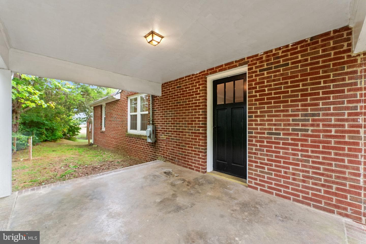 10048 Dahlgren Road photo 40
