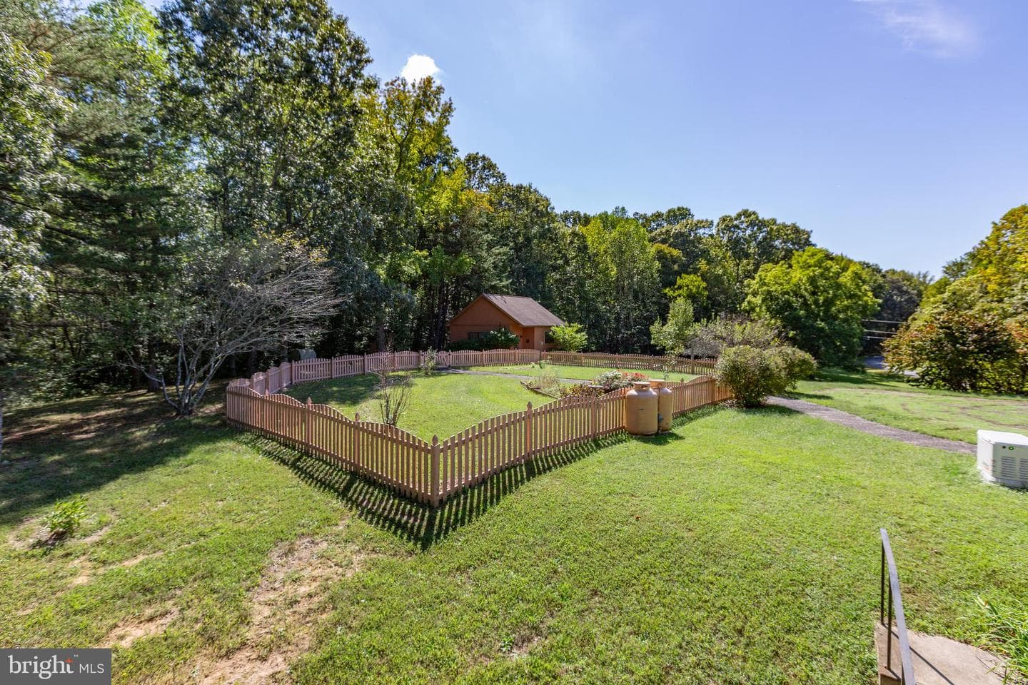 13328 Granview Road photo 55
