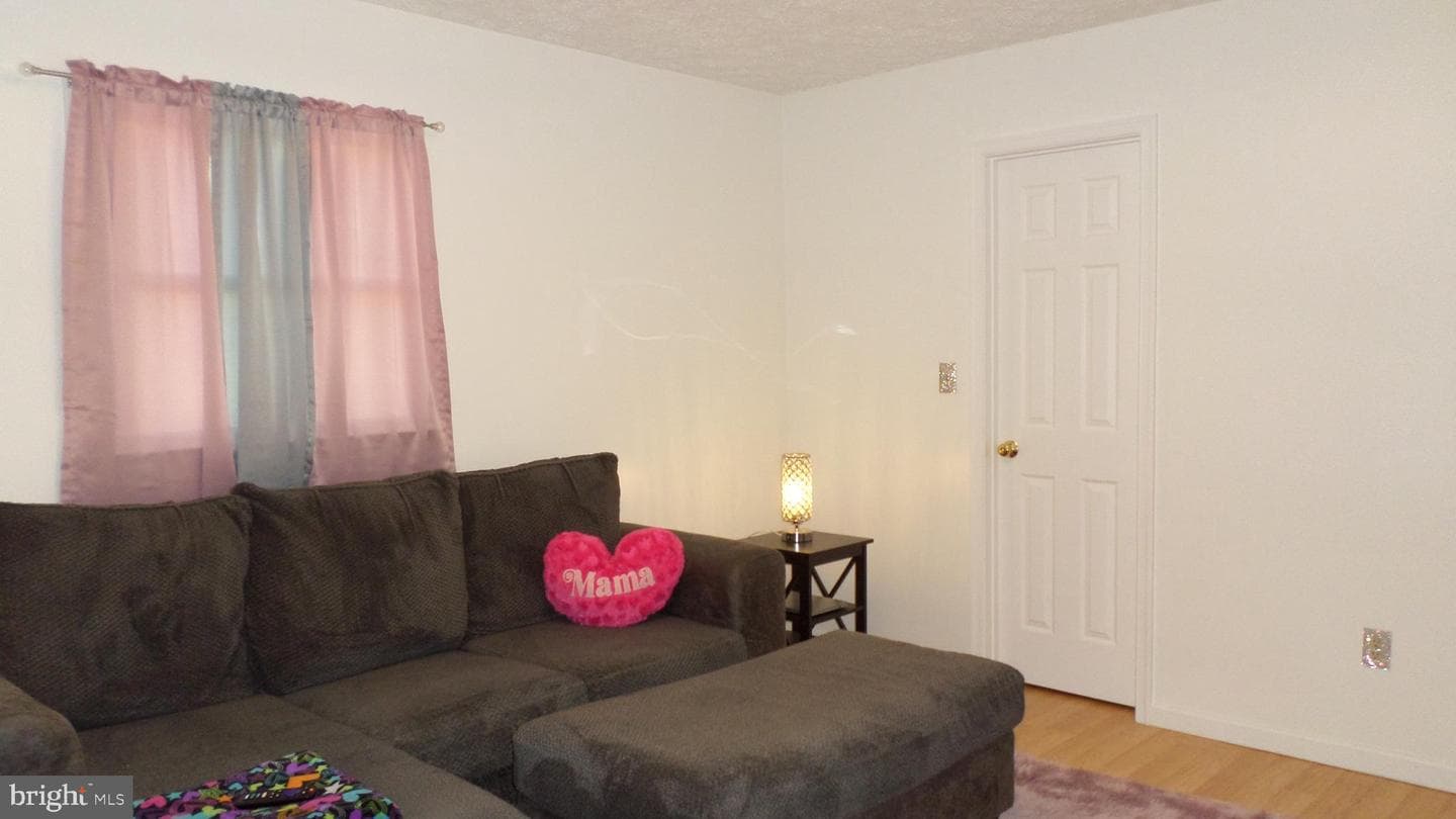 15558 Kings Highway photo 15