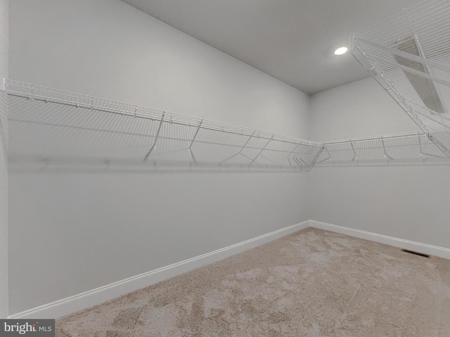 10468 Eisenhower Drive photo 28