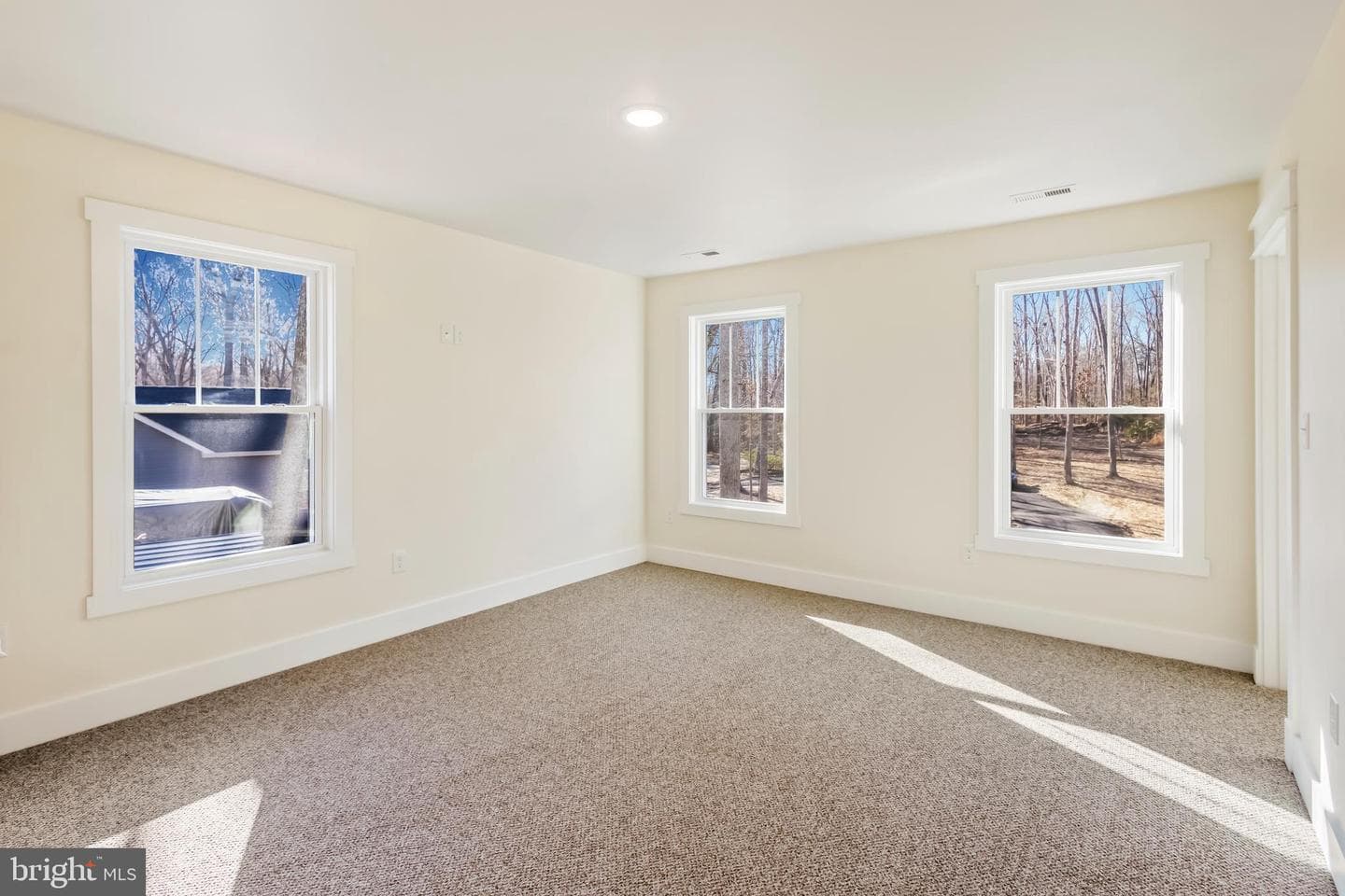 8138 Windsor Dr photo 28
