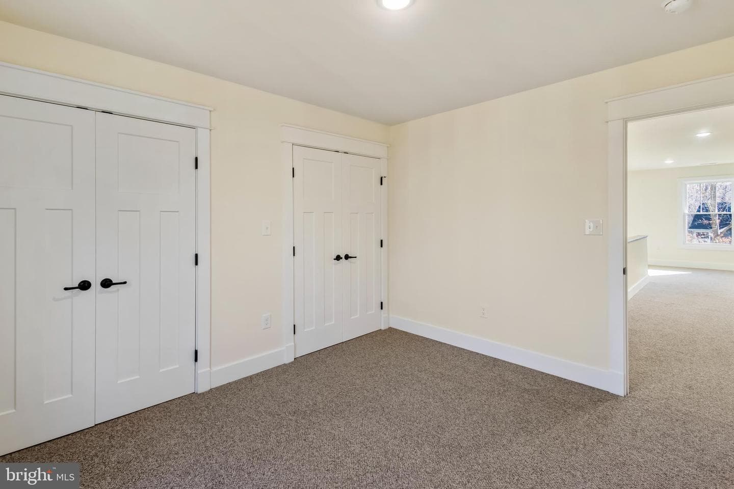 8138 Windsor Dr photo 29