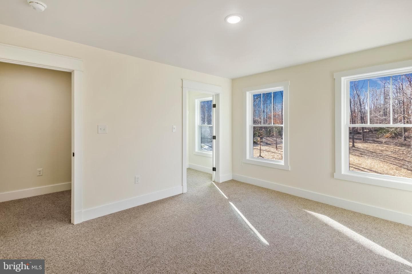 8138 Windsor Dr photo 31