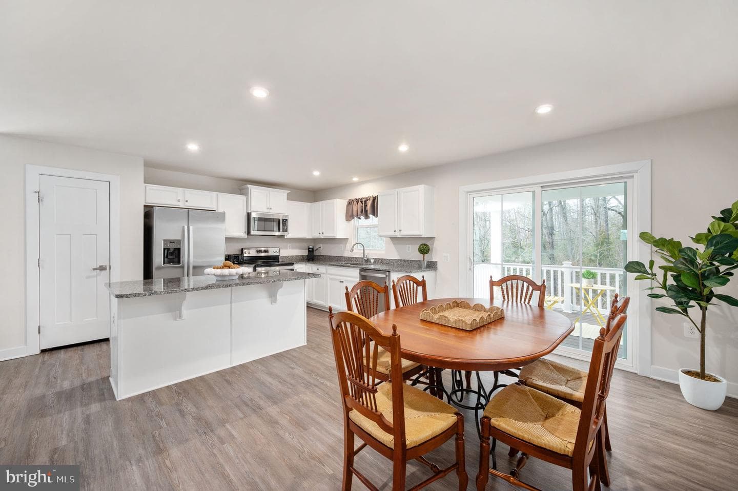 11188 Emerald Drive photo 5