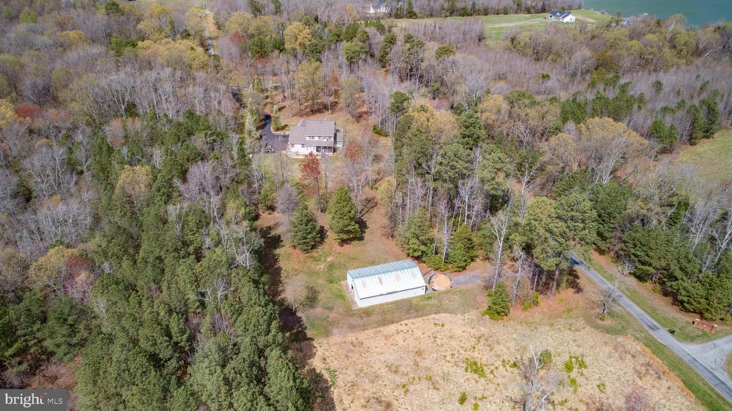 8662 Sandy Beach Ln photo 24