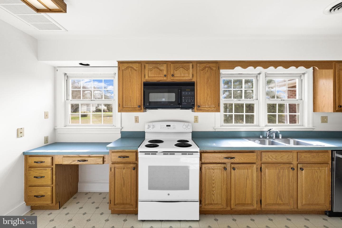 1324 Woodstock Road photo 14