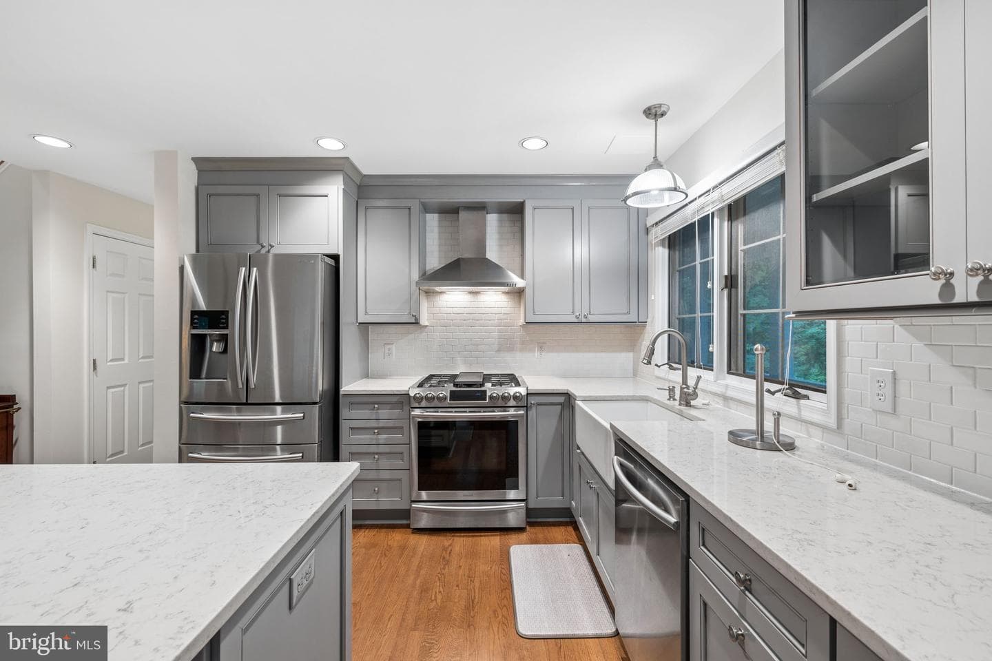 8376 Summerbeam Drive photo 16