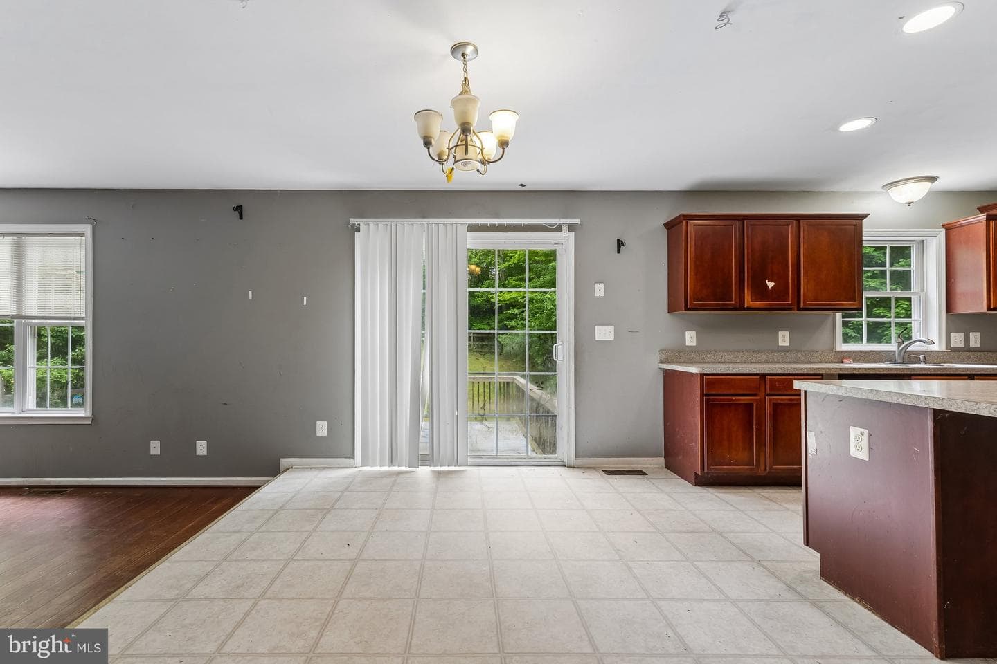 6286 Dawes Drive photo 9