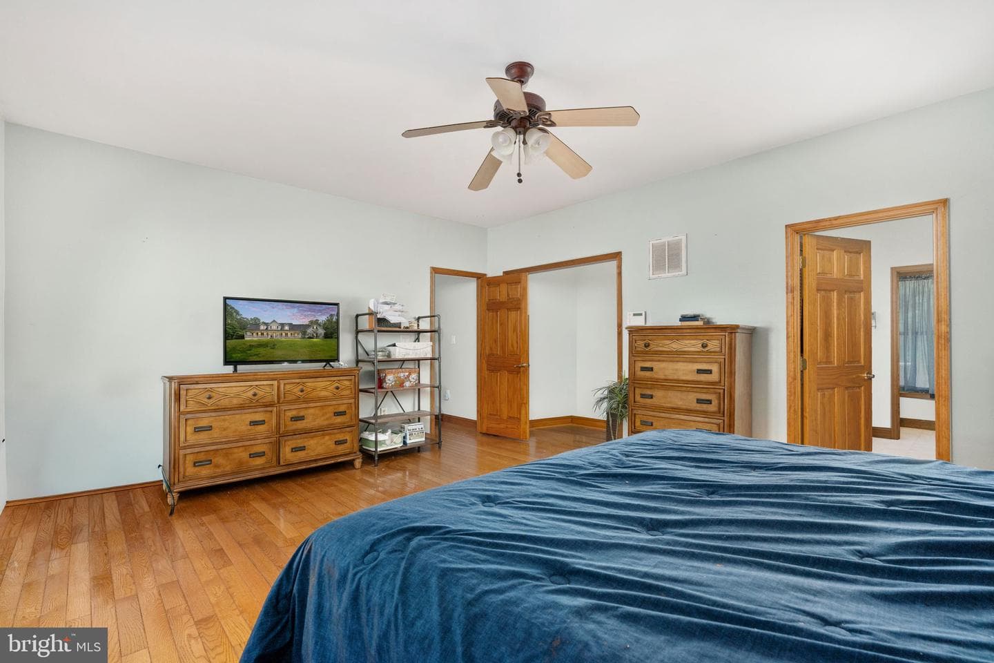 8143 Gallant Green Drive photo 11