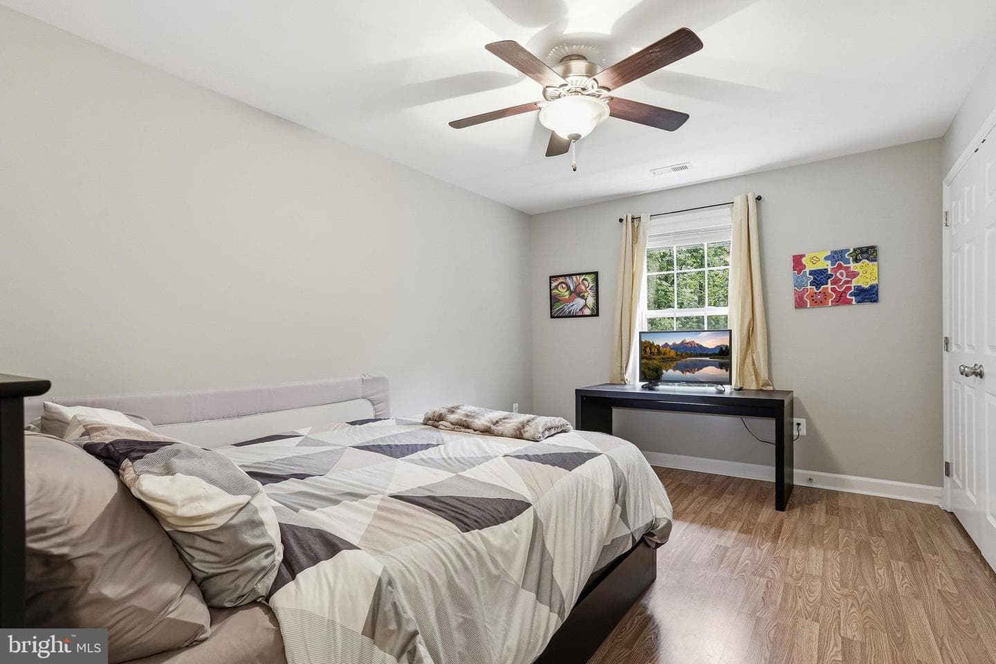 13601 Round Hill Road photo 26