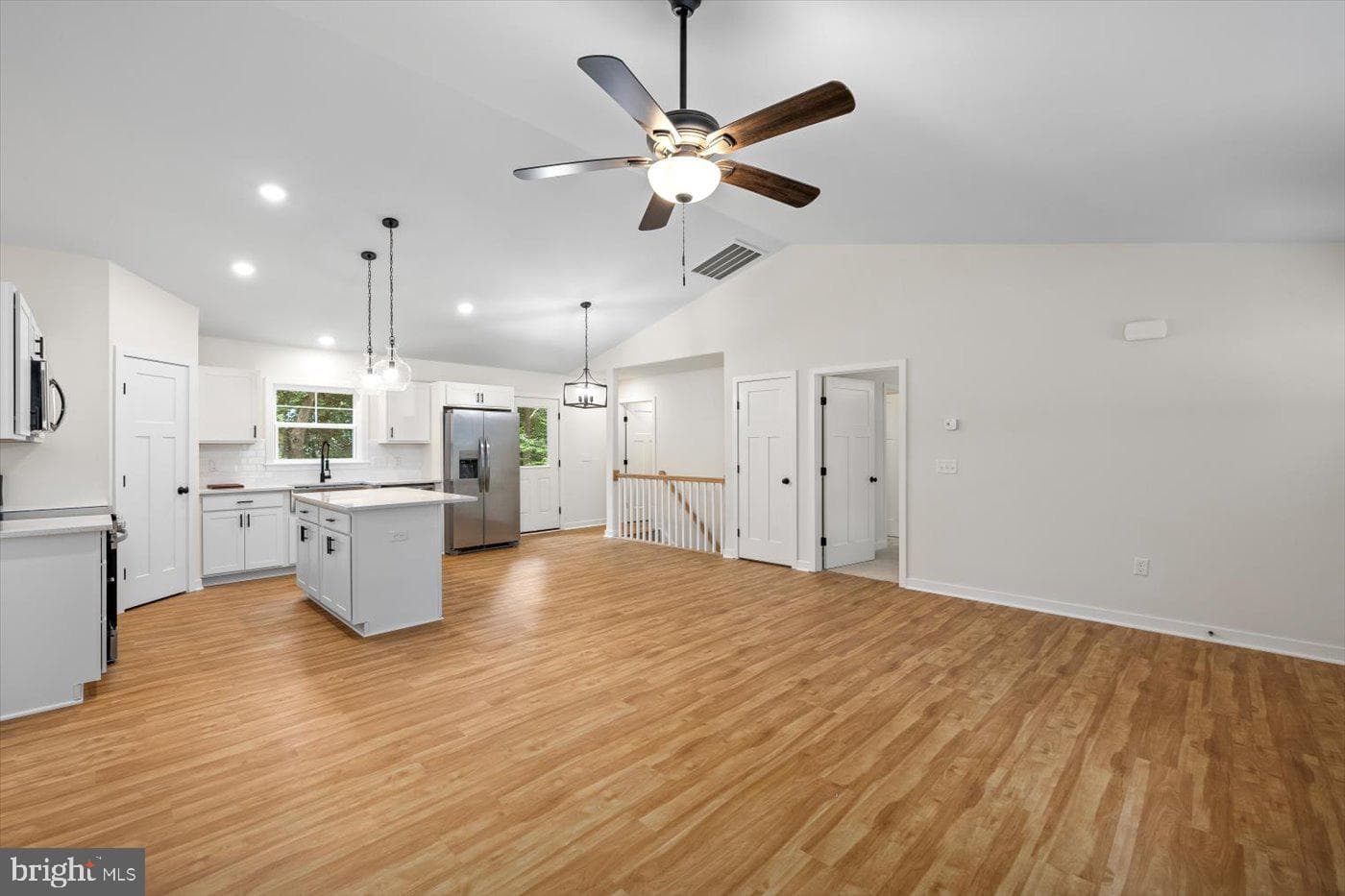 8339 Kennedy Drive photo 13