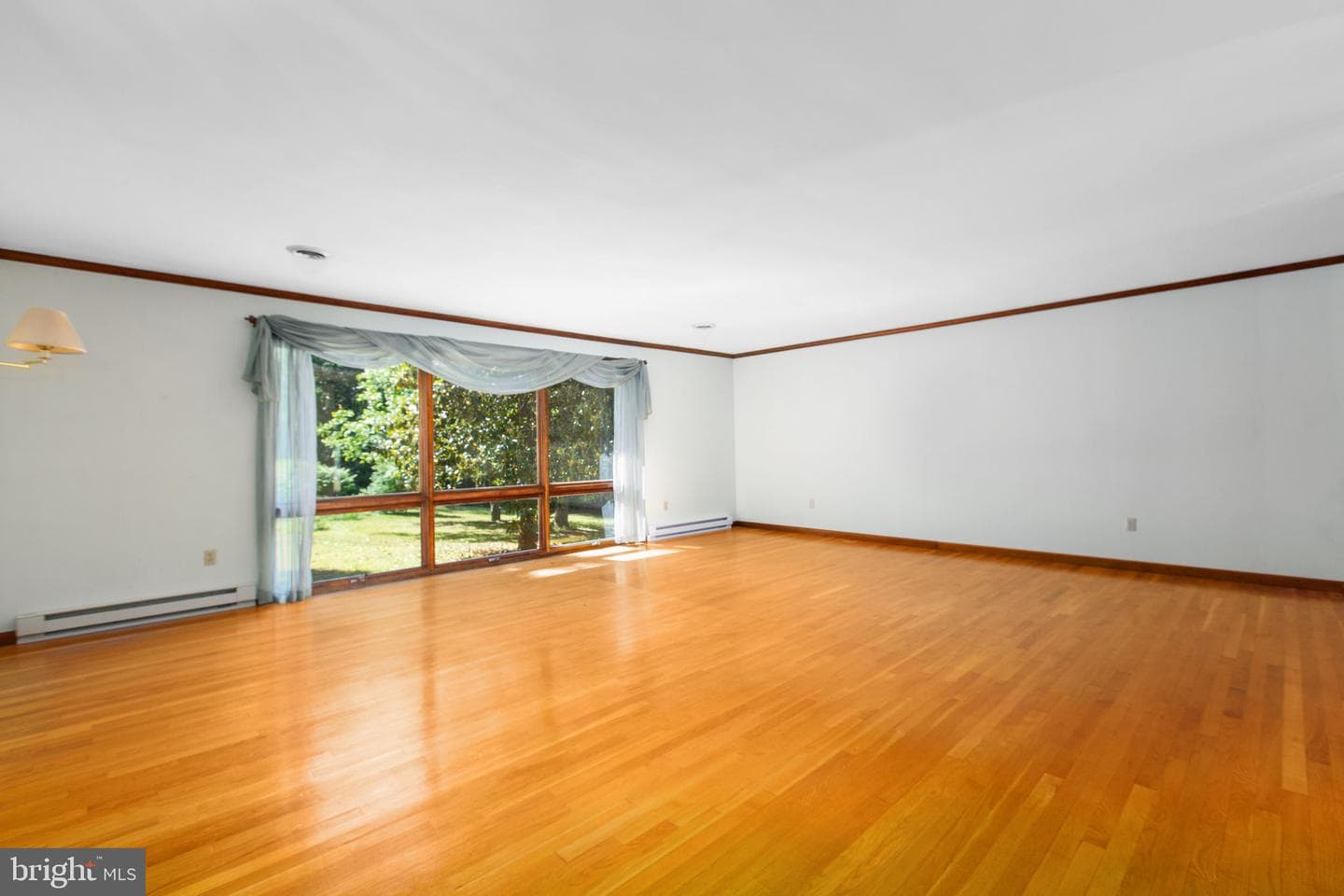 5434 Strawberry Lane photo 12