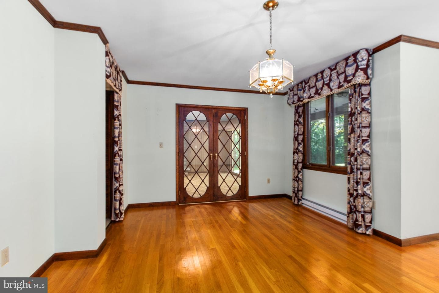 5434 Strawberry Lane photo 14